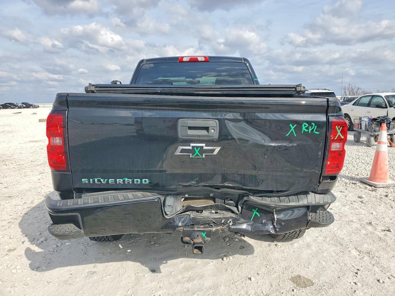 2018 Chevrolet Silverado K1500 Custom - Фото 6