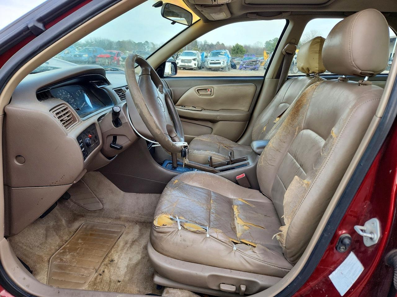 1999 Toyota Camry Le - Фото 7