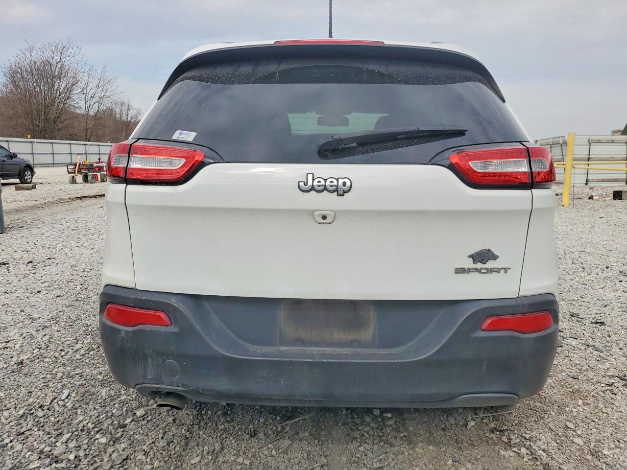 2017 Jeep Cherokee Sport - Image 6