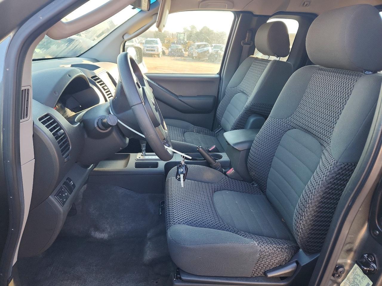 2005 Nissan Frontier Se - Фото 7