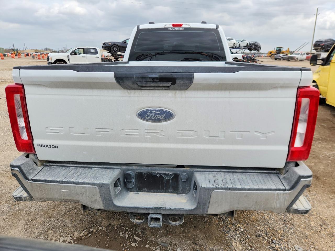 2025 Ford F250 Super Duty - Image 6