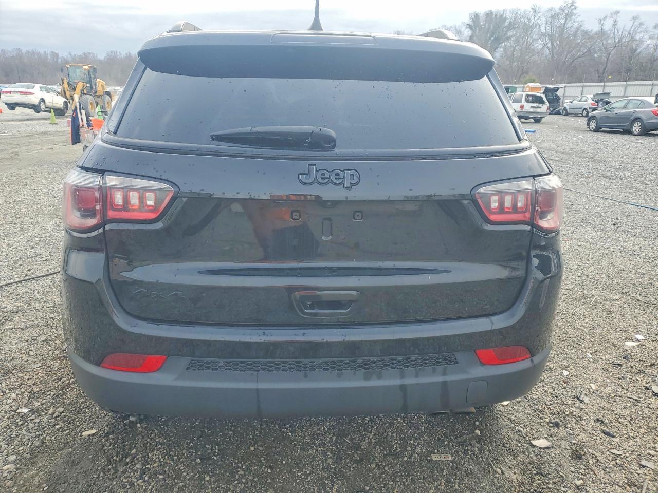 2021 Jeep Compass Latitude - Image 6