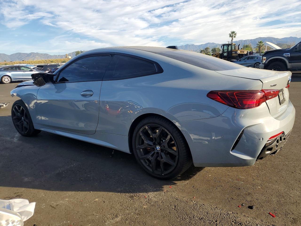 2026 BMW M440Xi - Фото 2
