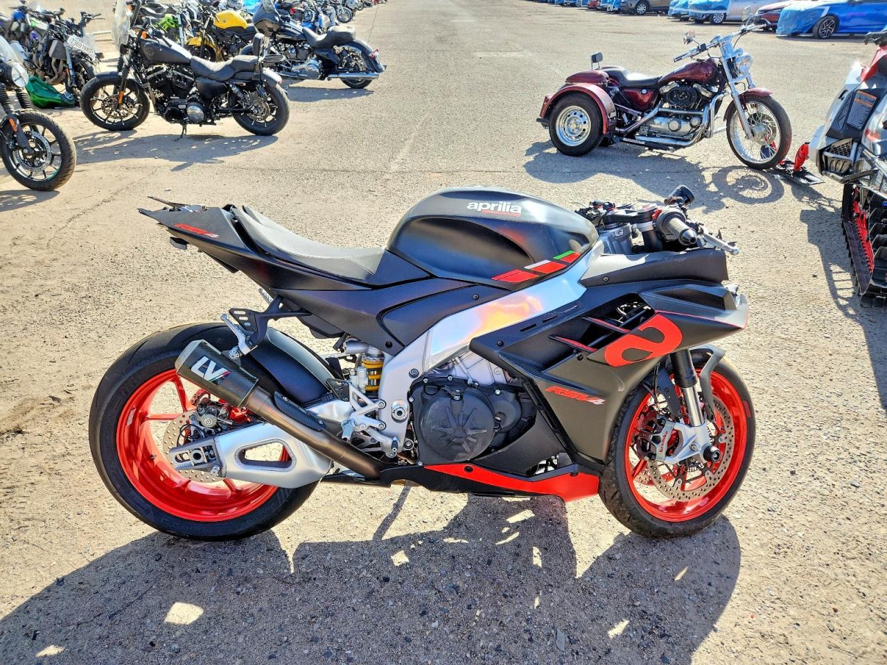 2024 Aprilia Rsv4 1100