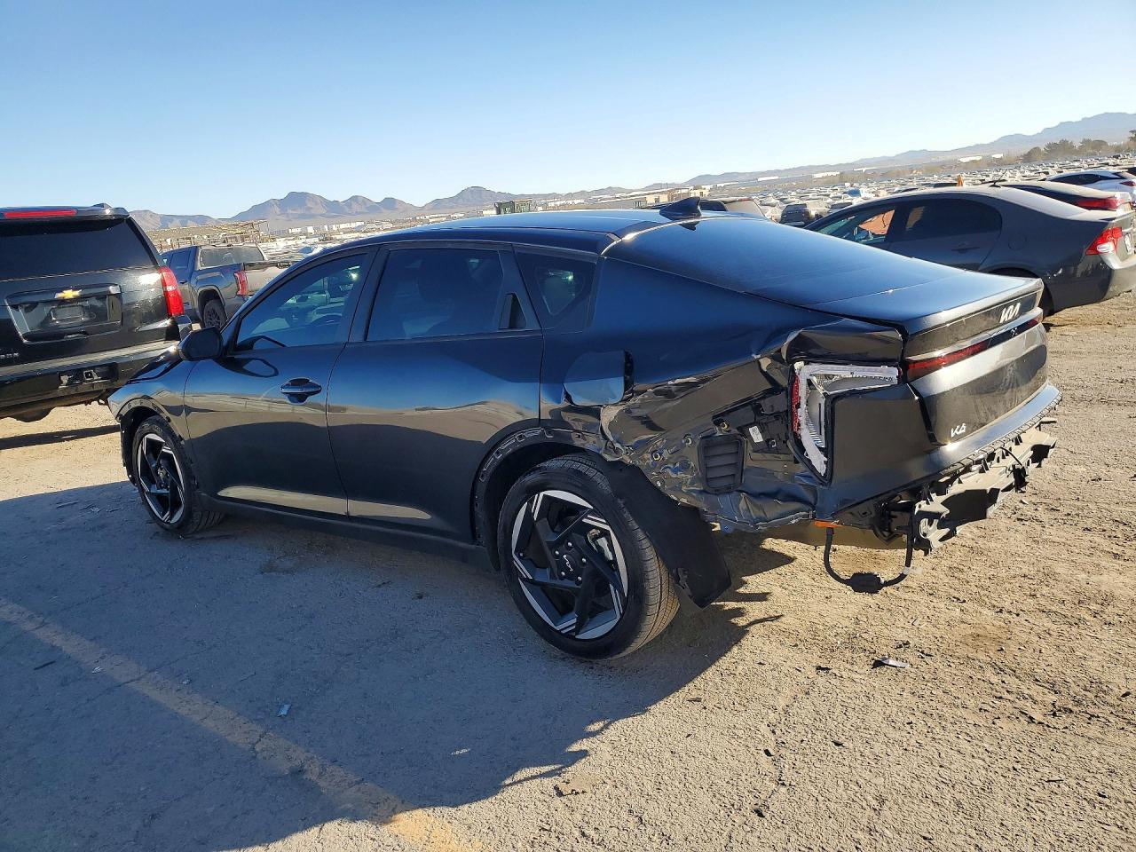 2025 Kia K4 Ex - Image 2