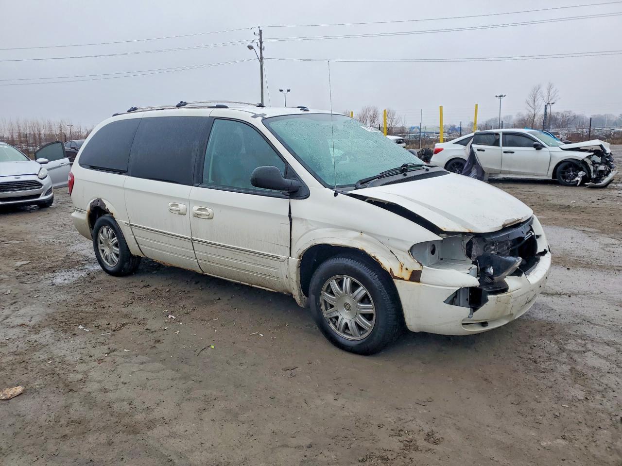 2006 Chrysler Town & Country Limited - Image 4