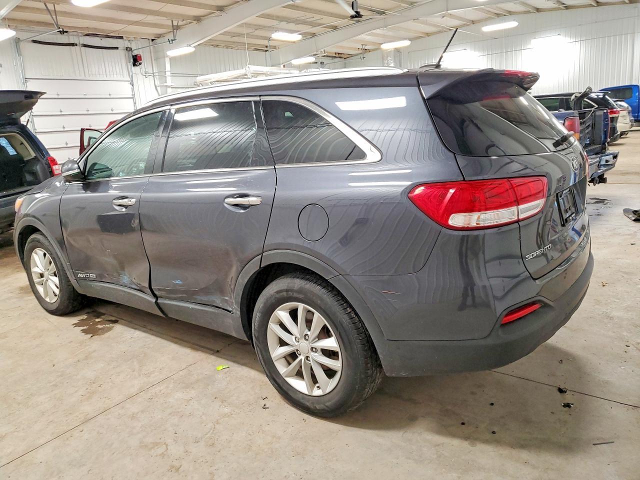 2018 Kia Sorento Lx - Фото 2