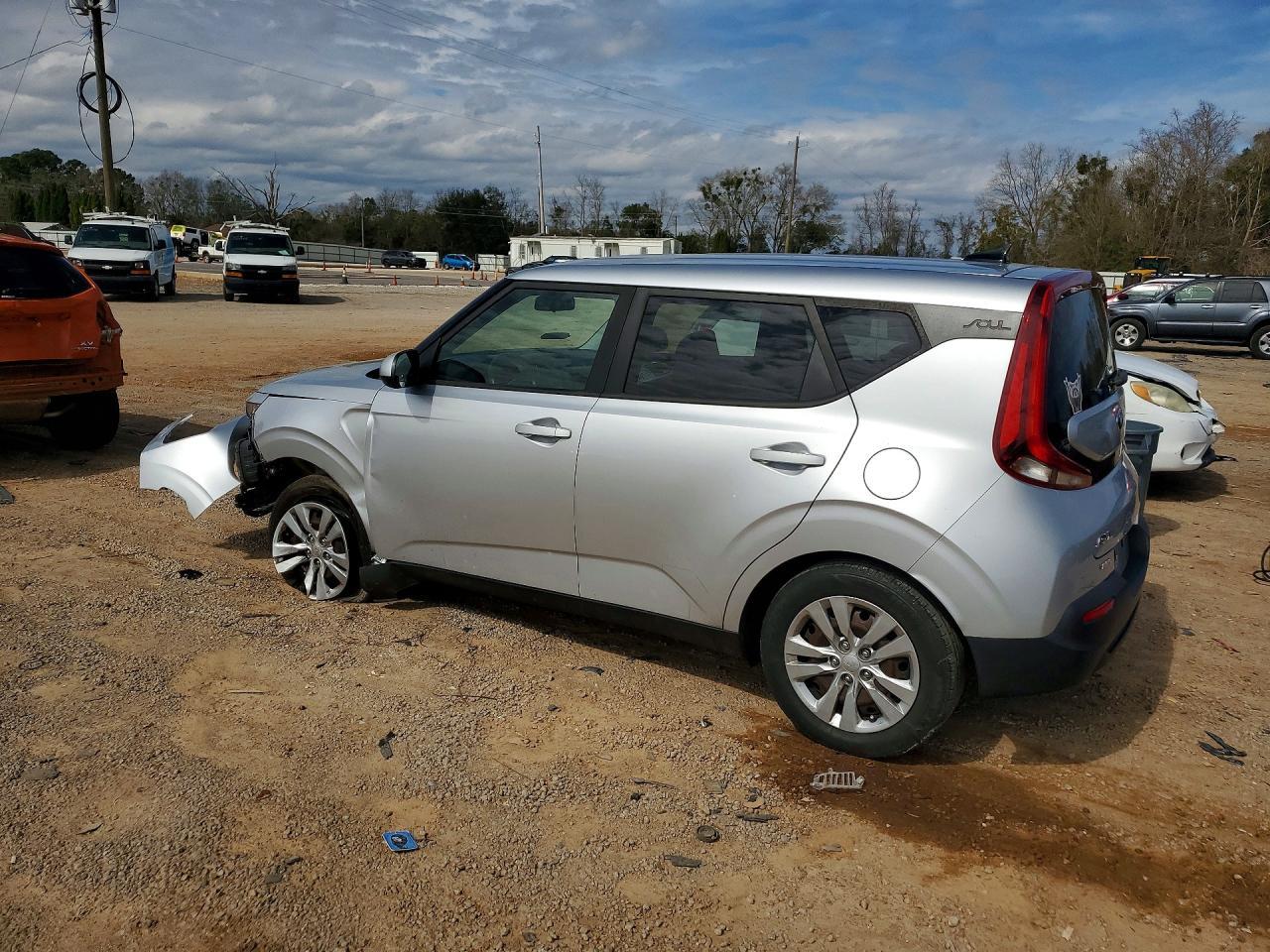 2020 Kia Soul Lx - Image 2
