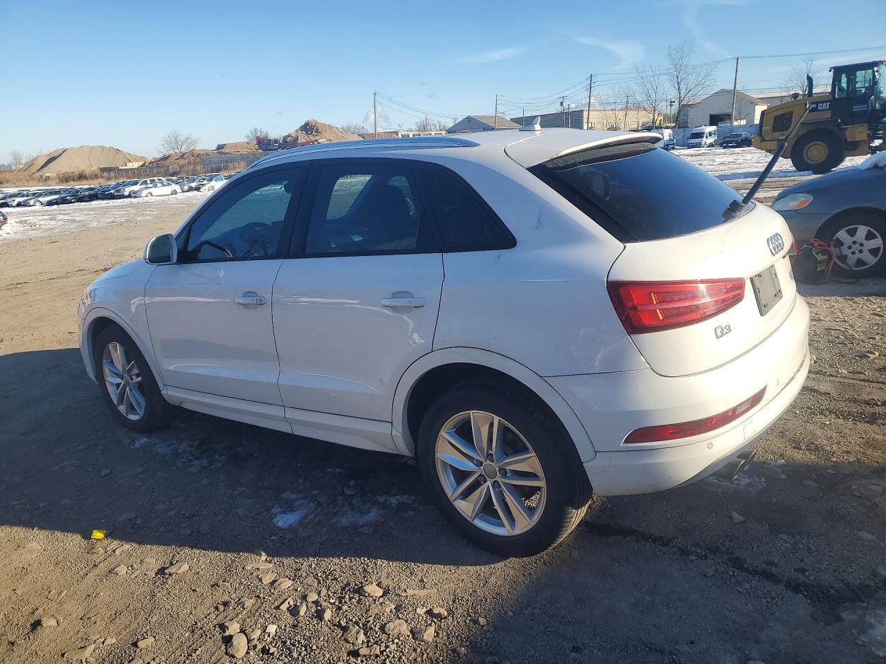 2017 Audi Q3 Premium - Фото 2