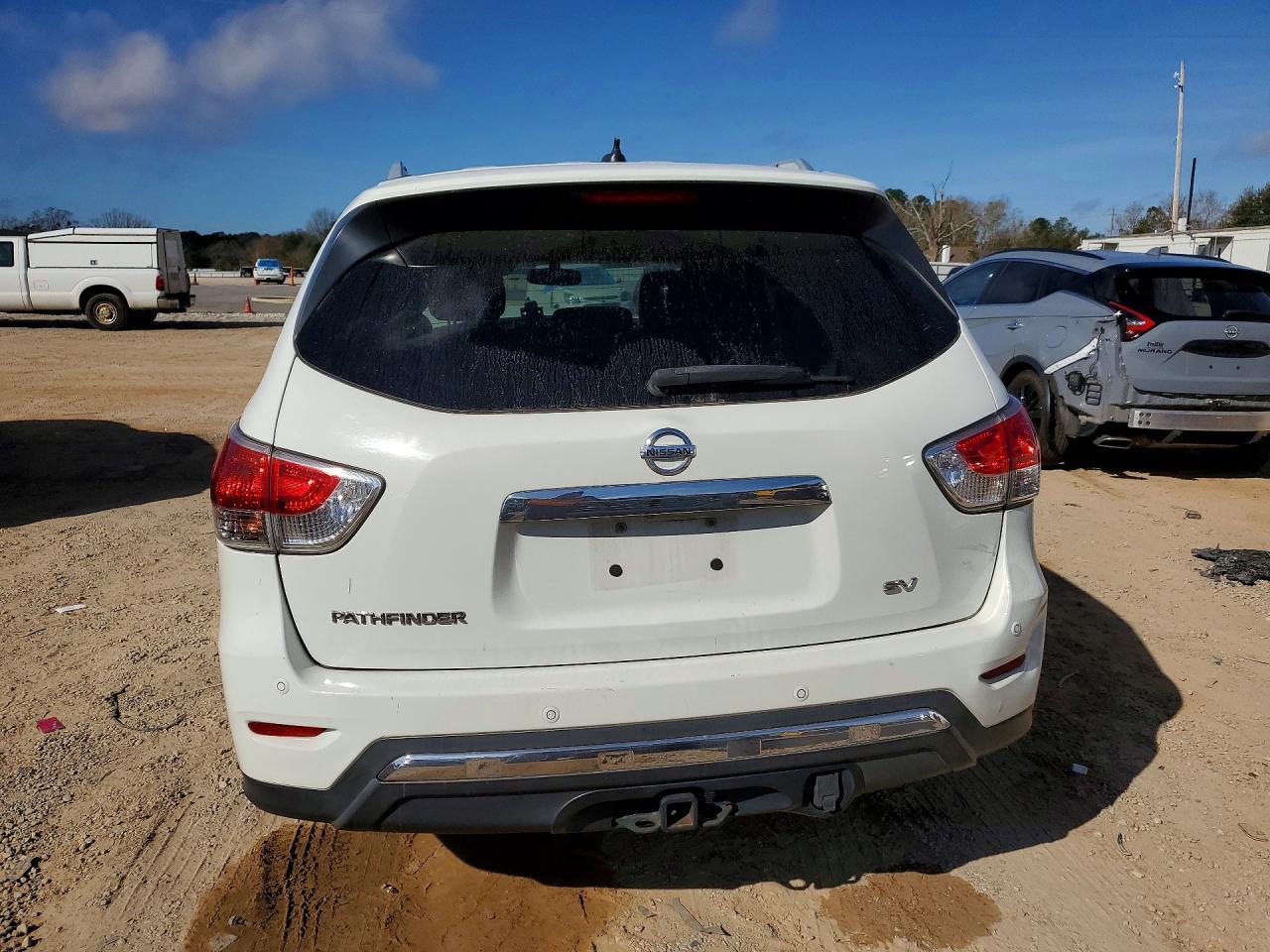 2015 Nissan Pathfinder S - Фото 6
