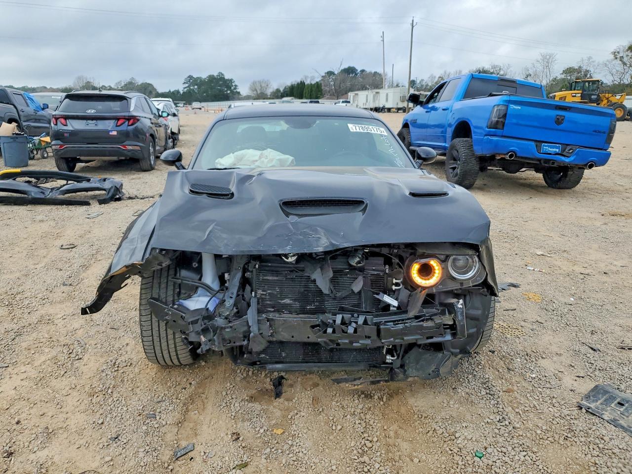 2021 Dodge Challenger - Фото 5