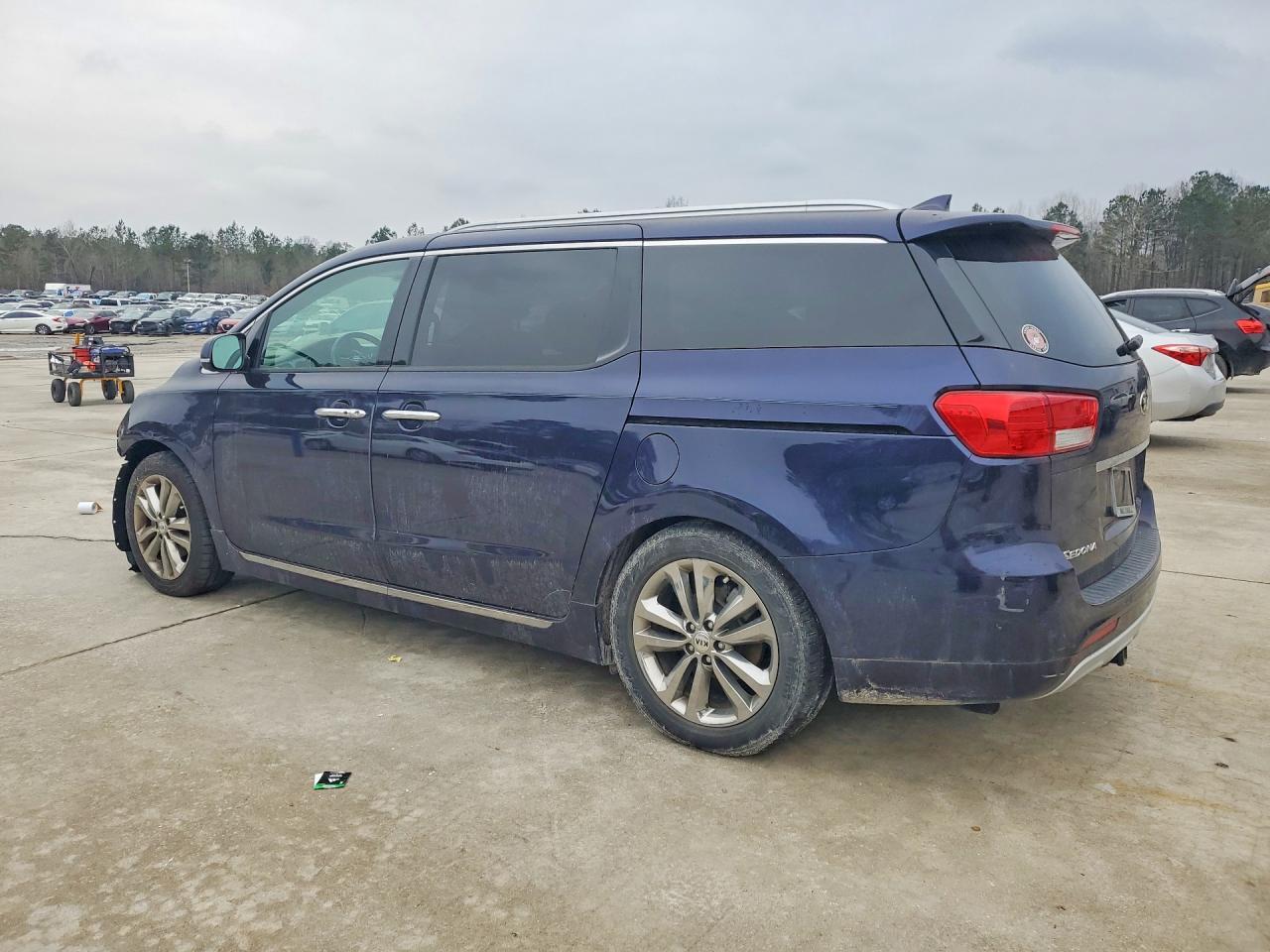 2018 Kia Sedona Sxl - Фото 2