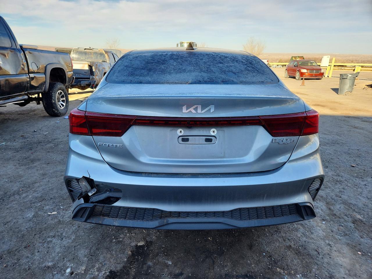 2022 Kia Forte Fe - Фото 6
