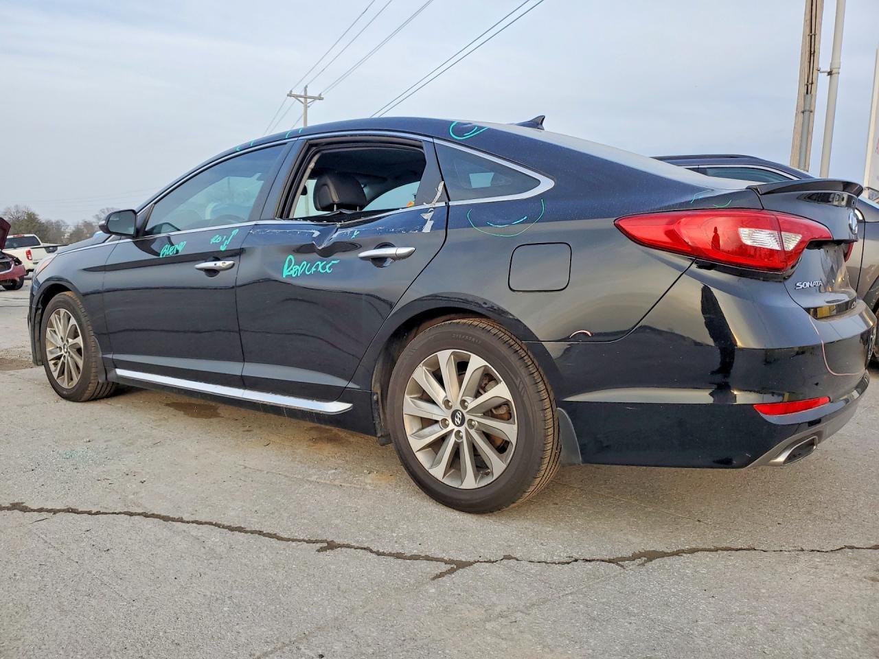 2017 Hyundai Sonata Sport - Image 2