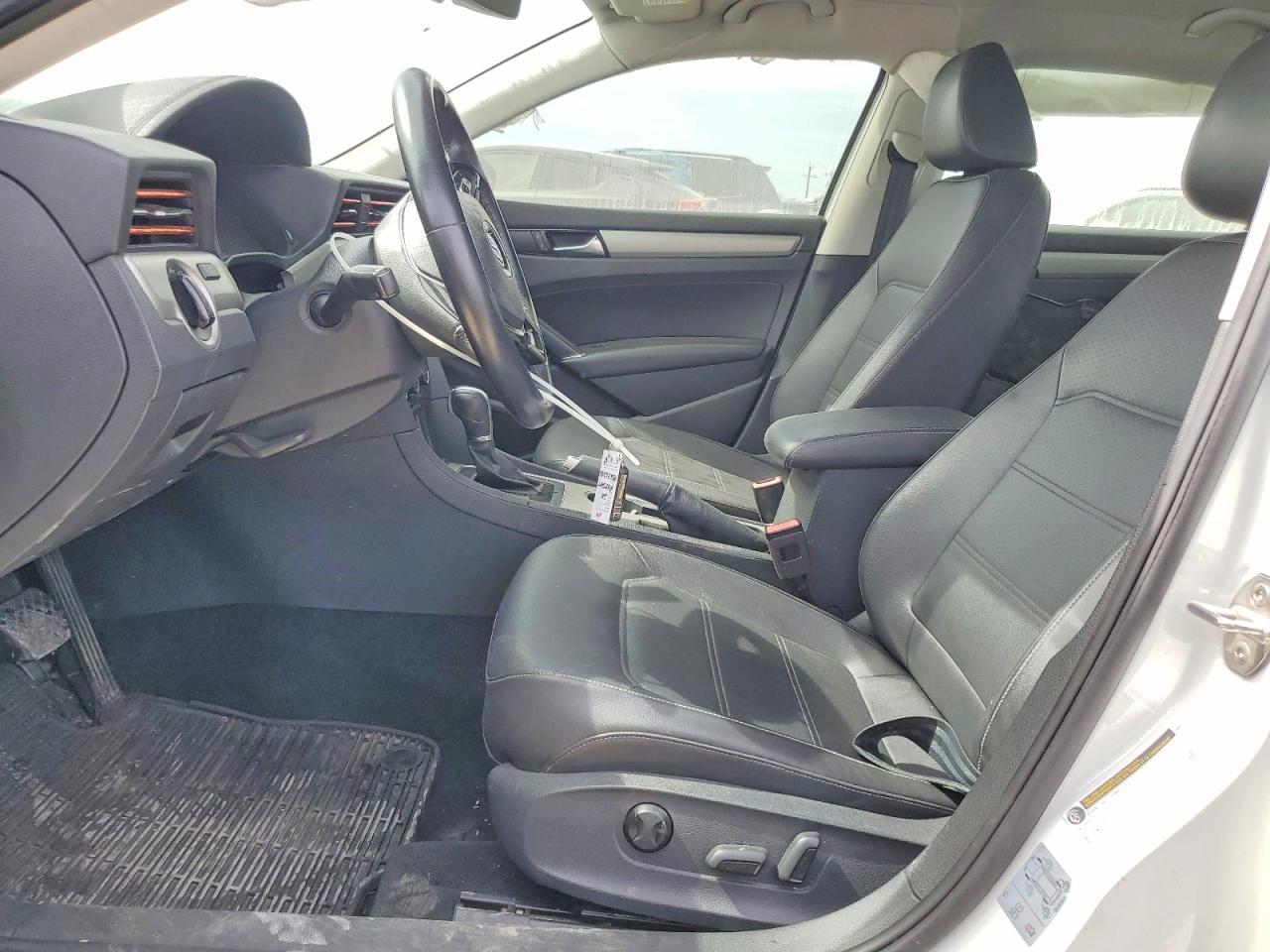 2020 Volkswagen Passat Se - Фото 7