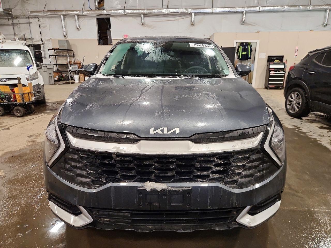 2025 Kia Sportage Lx - Image 5
