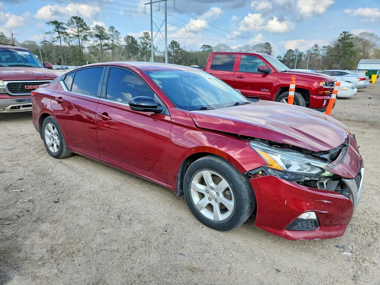 2020 Nissan Altima Sr - Фото 4