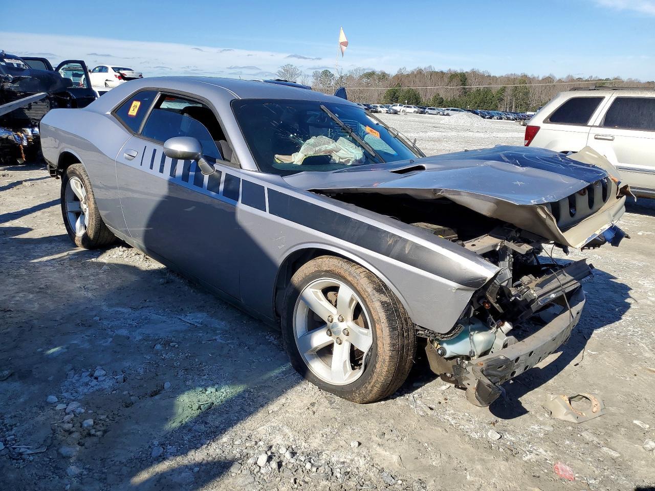 2014 Dodge Challenger Sxt - Image 4