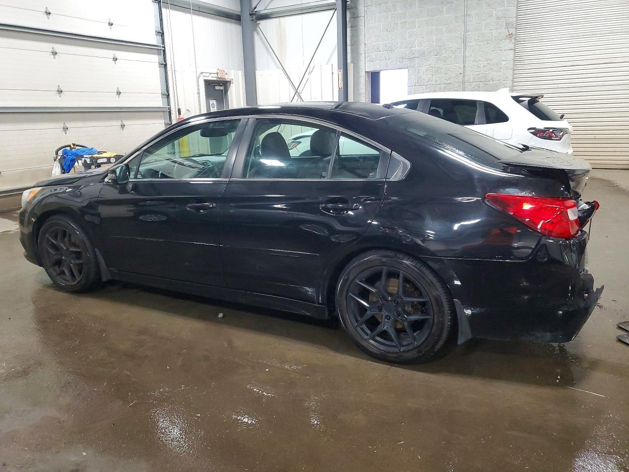 2015 Subaru Legacy 2.5I Limited - Фото 2