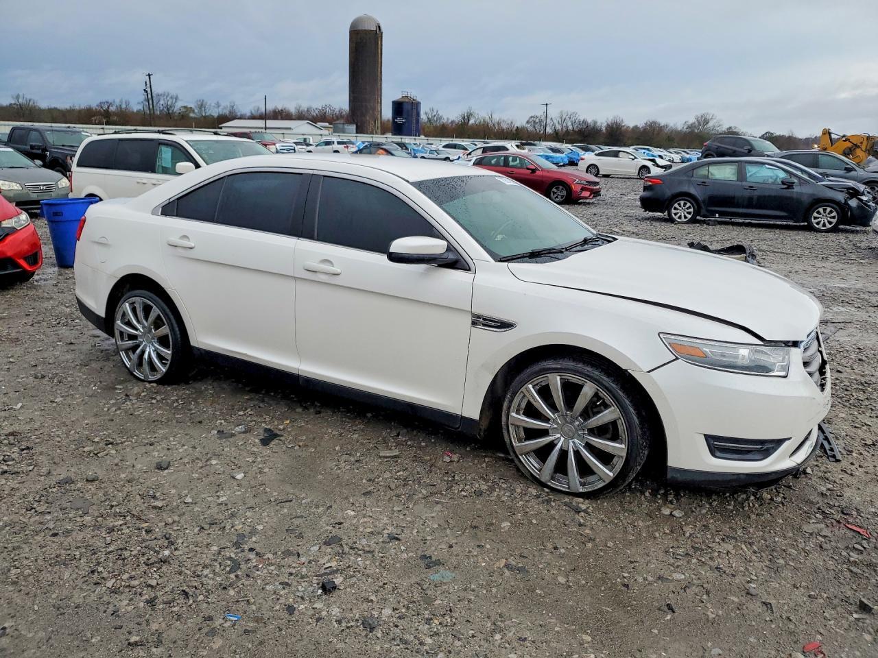 2013 Ford Taurus Sel - Фото 4