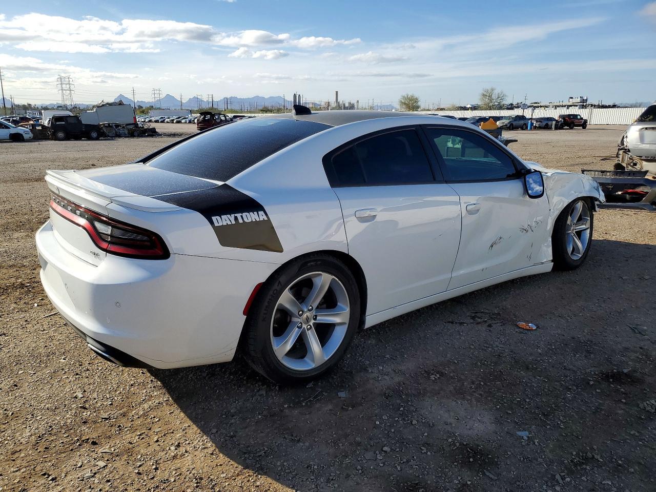 2018 Dodge Charger R - Фото 3