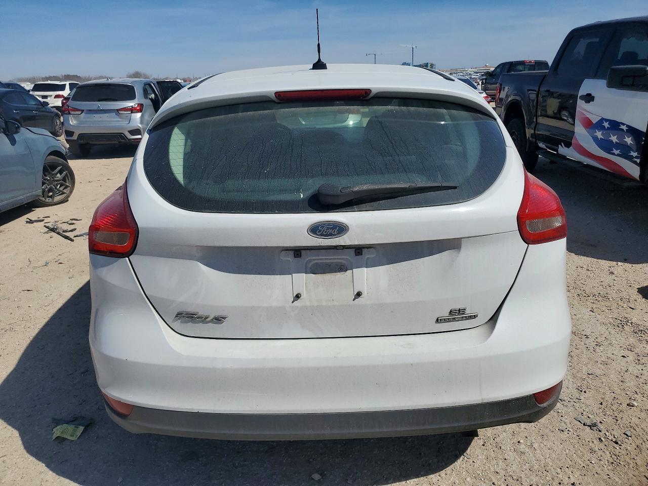 2016 Ford Focus Se - Фото 6