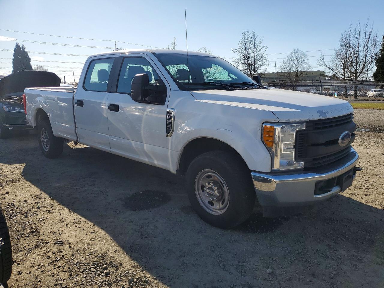 2017 Ford F250 Super Duty - Image 4