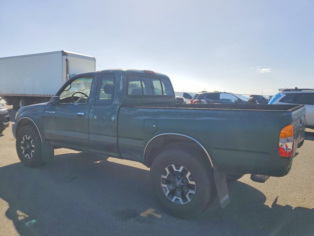 1999 Toyota Tacoma Xtracab - Фото 2