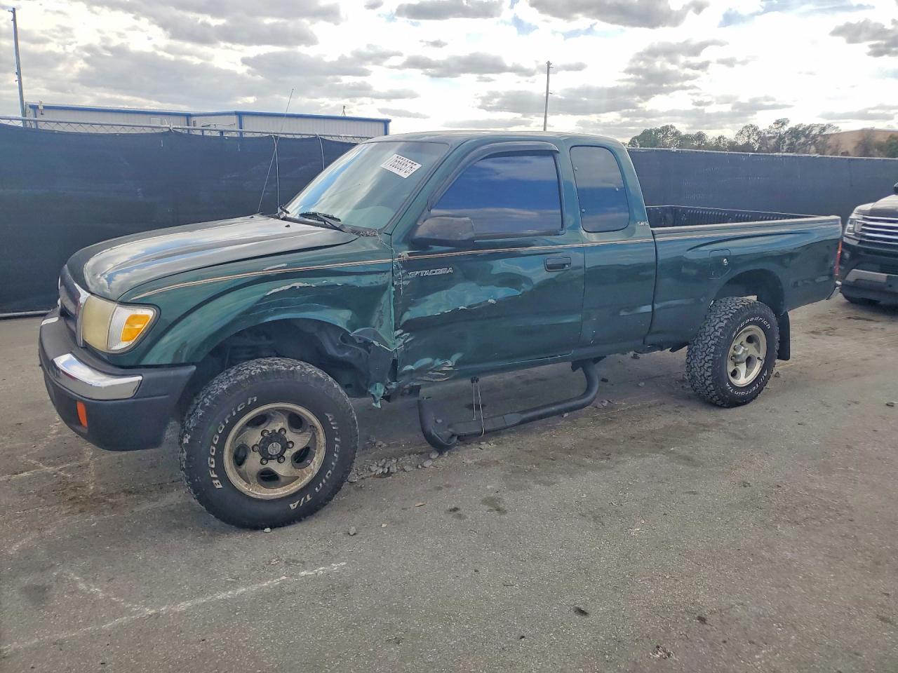 2000 Toyota Tacoma Xtracab