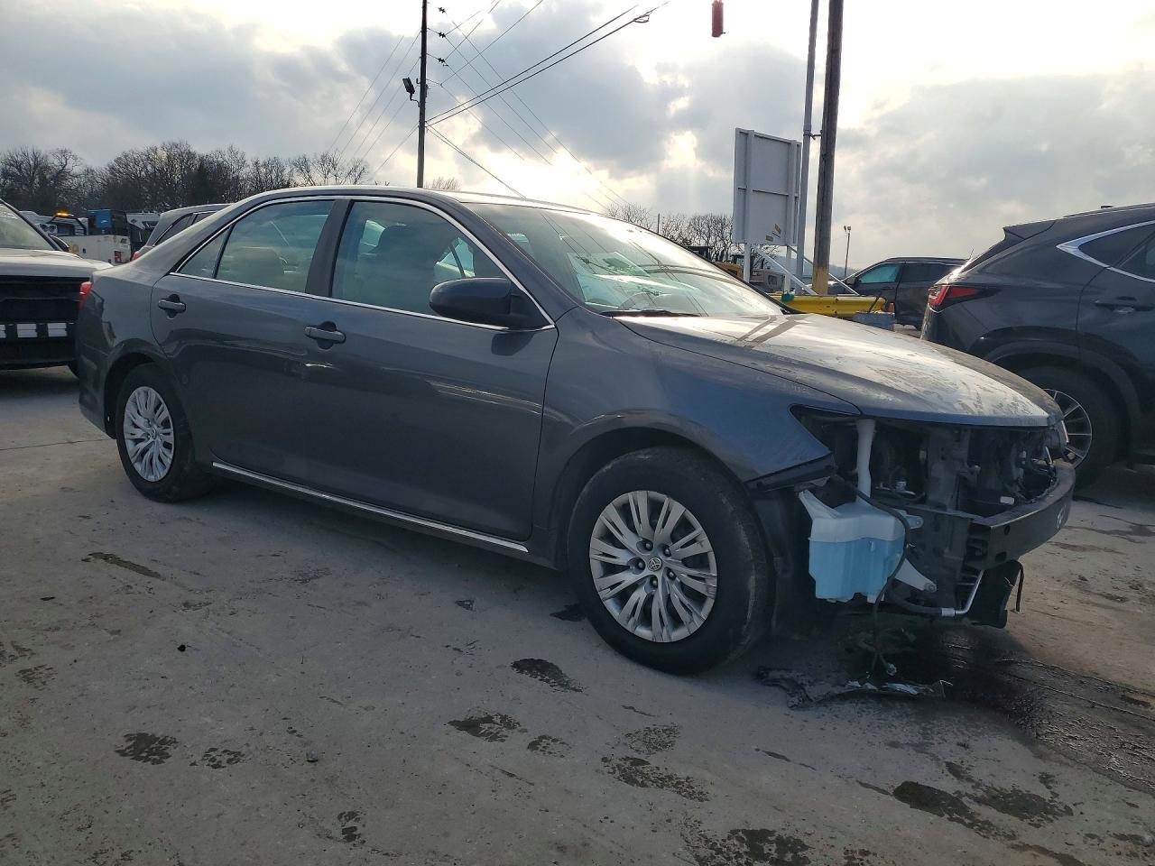 2012 Toyota Camry Base - Фото 4