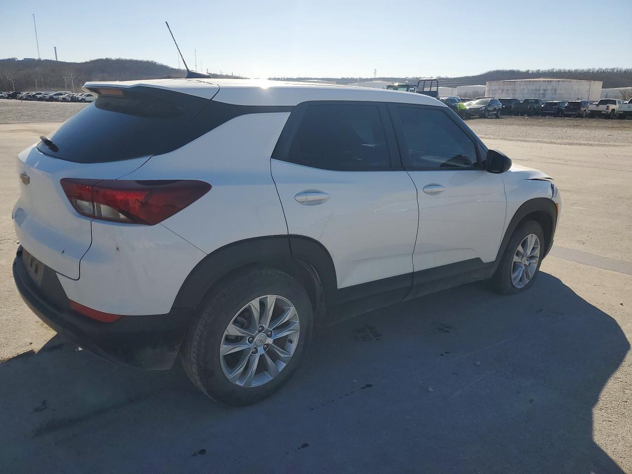 2023 Chevrolet Trailblazer Ls - Фото 3