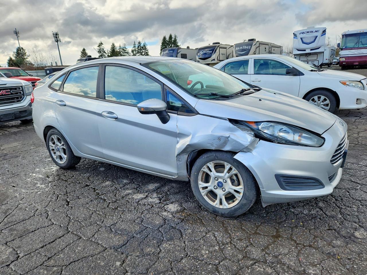 2015 Ford Fiesta Se - Image 4