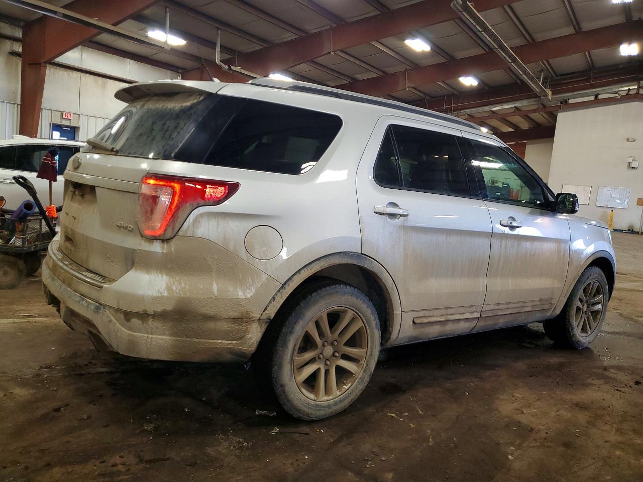 2018 Ford Explorer Xlt - Фото 3