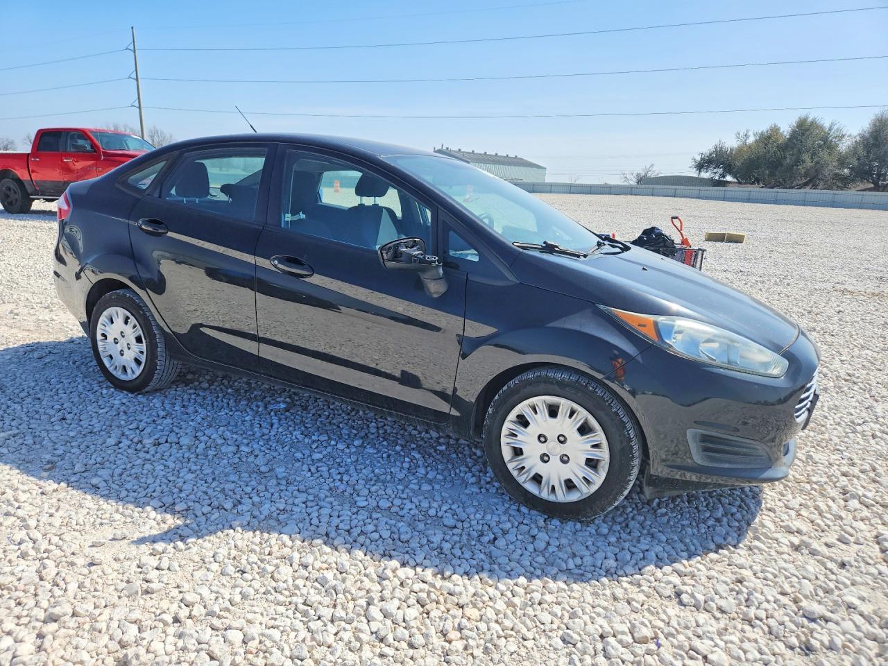 2015 Ford Fiesta S - Фото 4