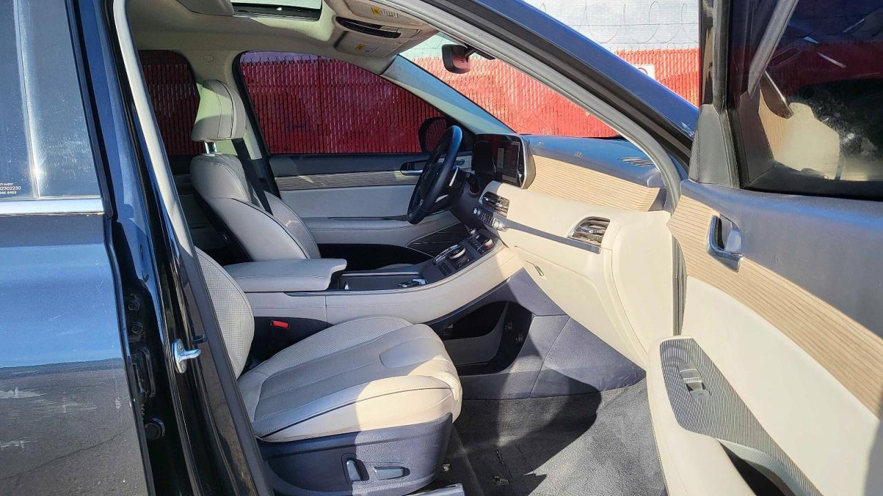 2021 Hyundai Palisade Limited - Image 5