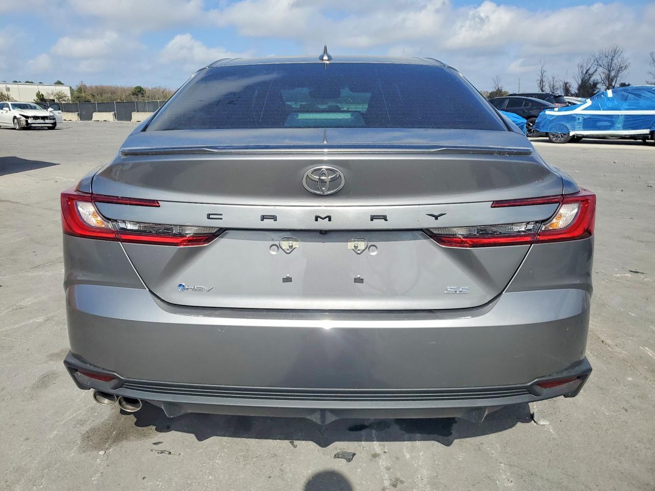 2026 Toyota Camry - Фото 6