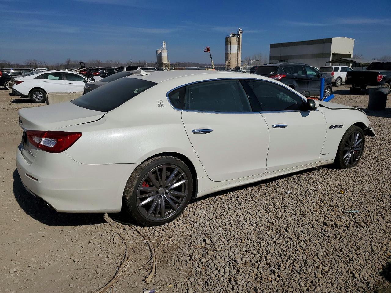 2020 Maserati Quattroporte S - Image 3