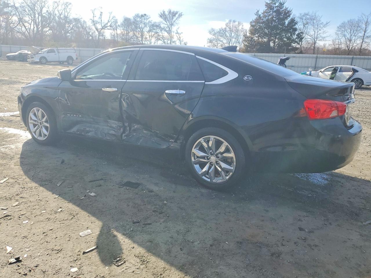 2017 Chevrolet Impala Lt - Фото 2