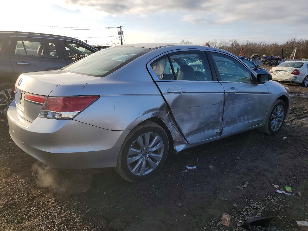 2011 Honda Accord Ex - Image 3