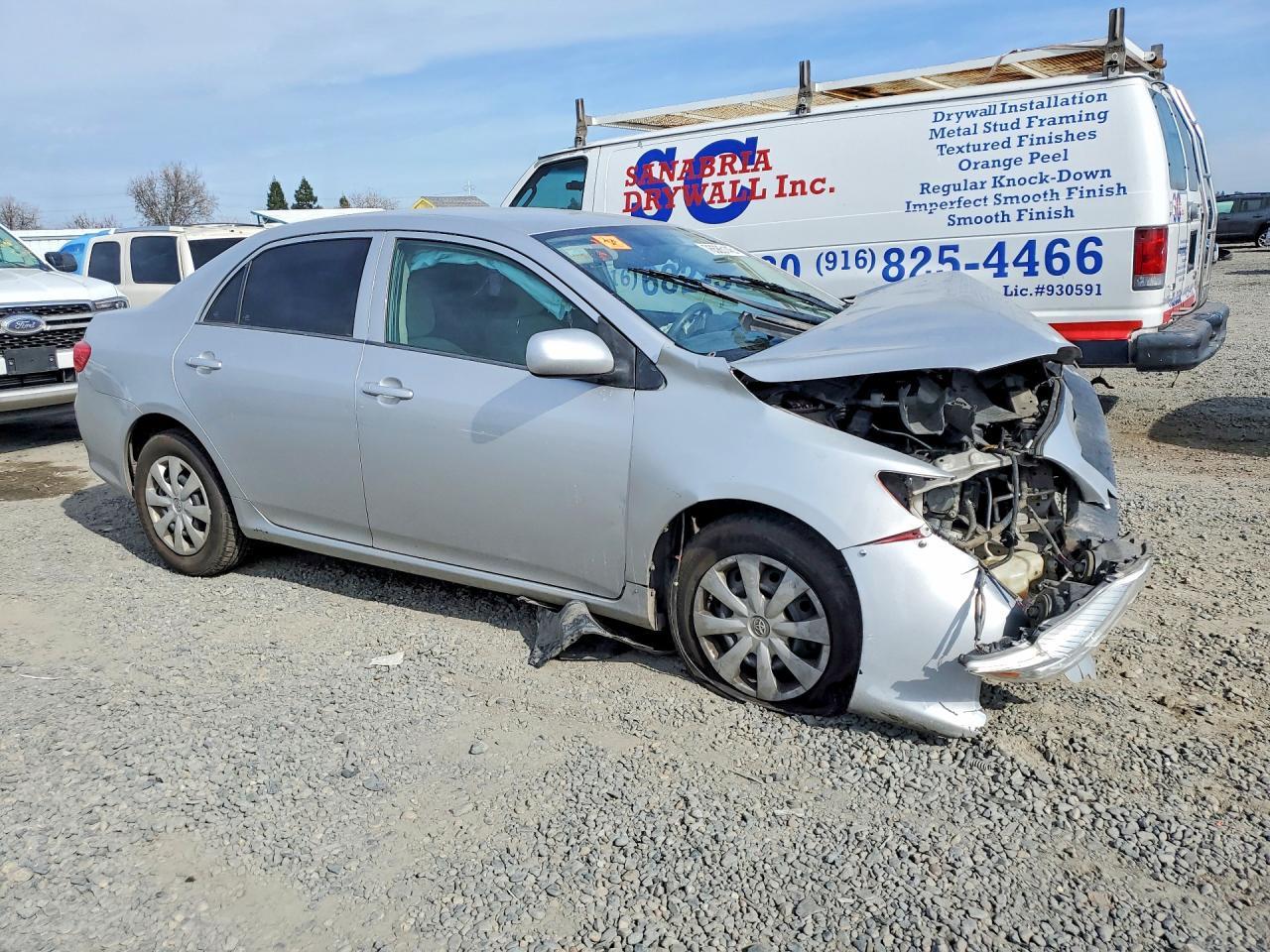 2010 Toyota Corolla Le - Фото 4