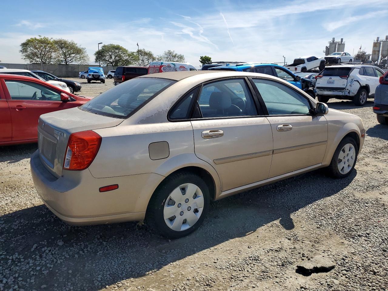2007 Suzuki Forenza - Фото 3