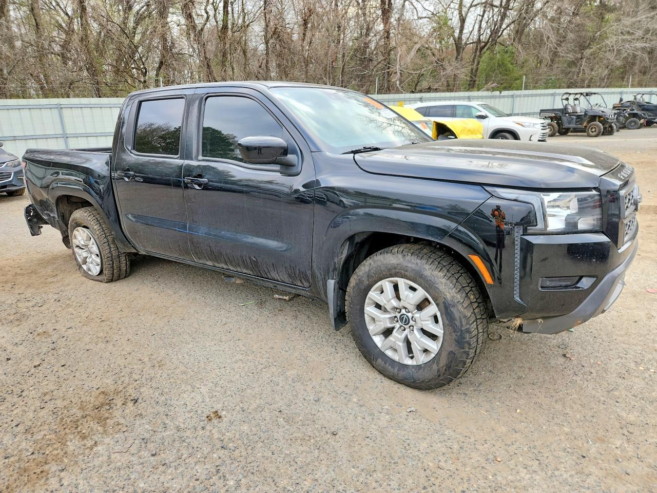 2022 Nissan Frontier - Фото 4