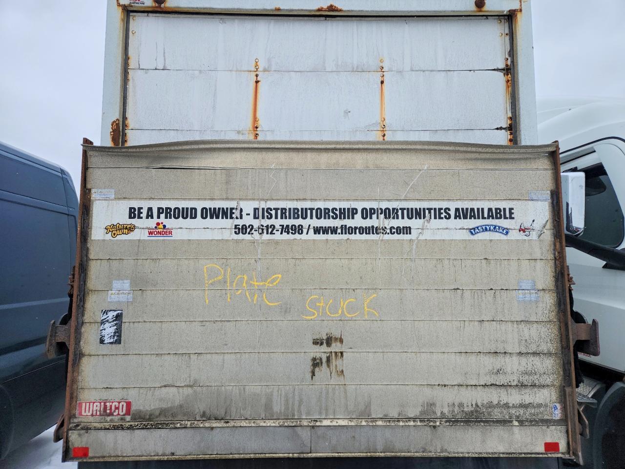 2013 Isuzu Npr Hd Delivery Truck - Фото 6