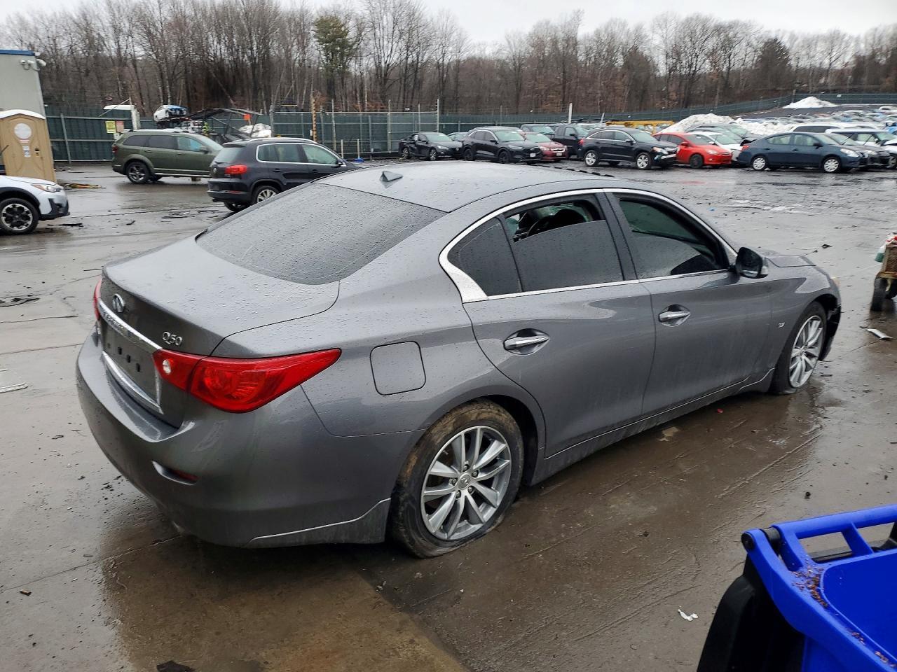 2015 Infiniti Q50 Premium - Фото 3