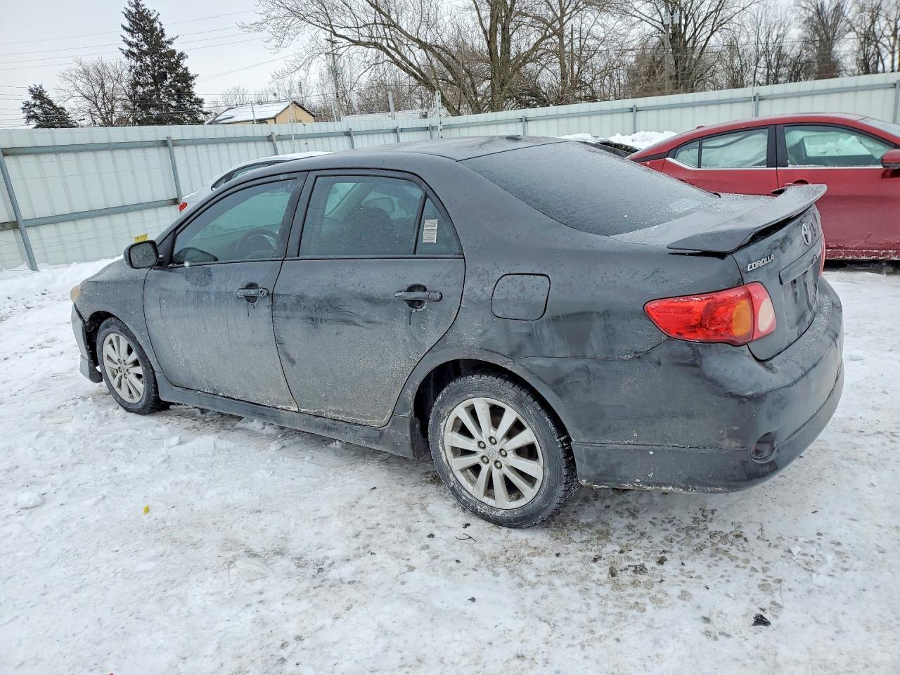 2010 Toyota Corolla Base - Фото 2