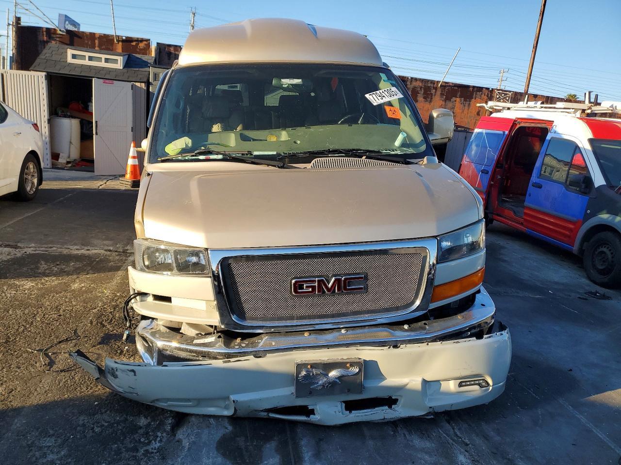 2012 GMC Savana Rv G1500 3Lt - Фото 5