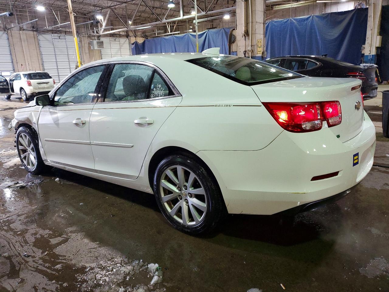 2015 Chevrolet Malibu 2Lt - Фото 2