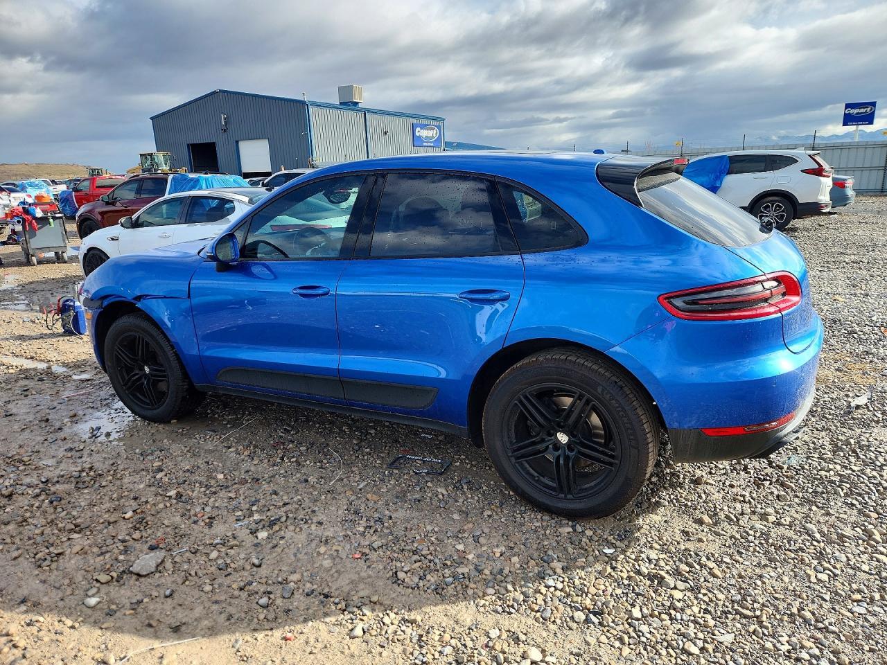 2017 Porsche Macan - Image 2