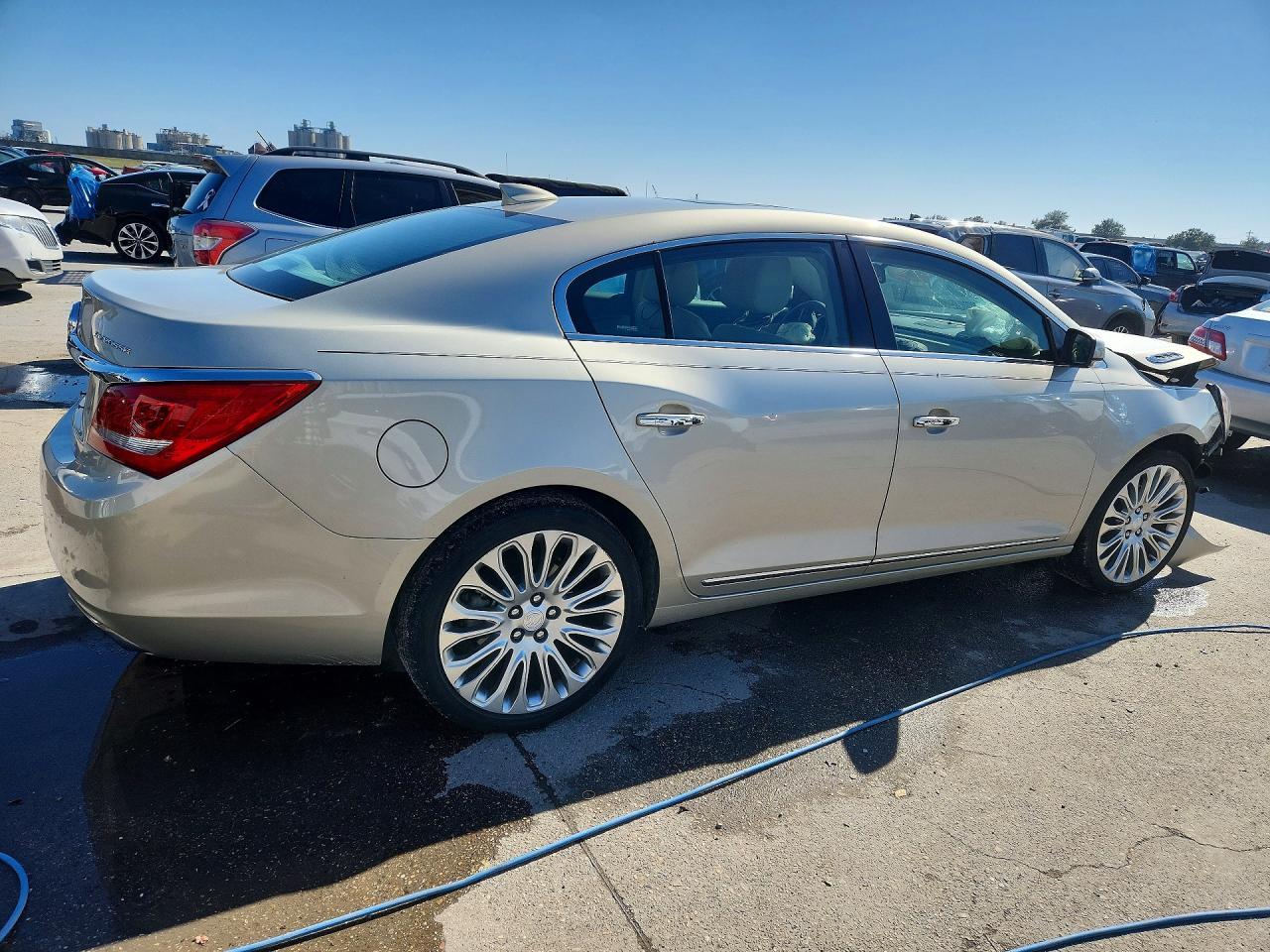 2016 Buick Lacrosse Premium - Image 3