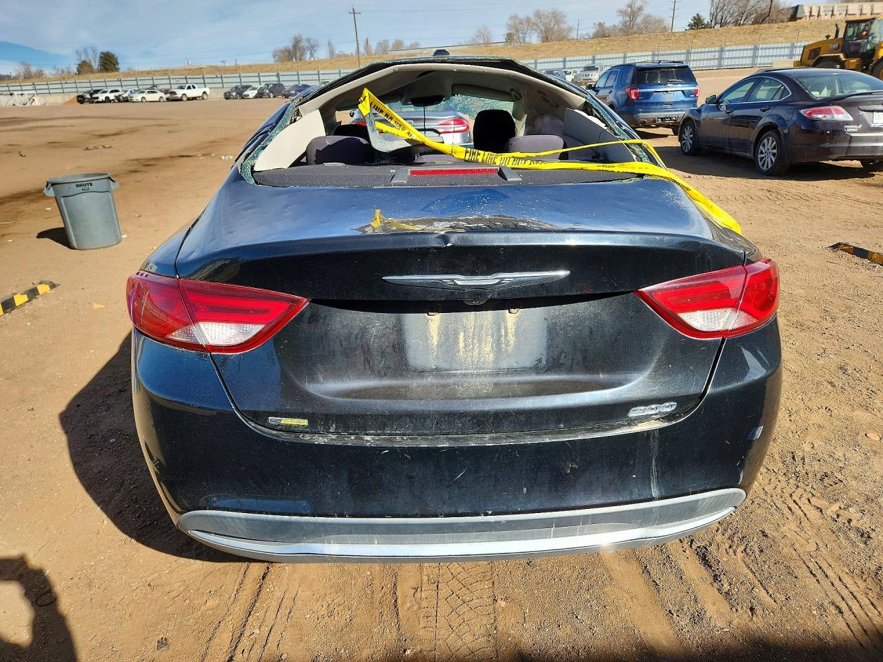 2015 Chrysler 200 Limited - Фото 6